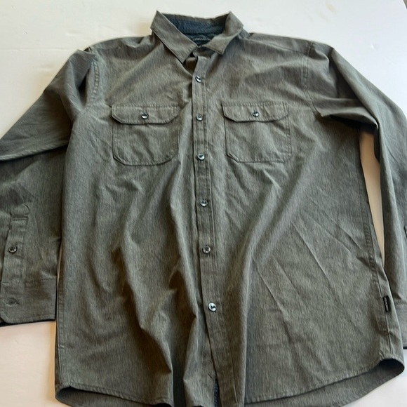 Kenneth Cole Button Down Dress Shirt, gray slim fit size medium - Picture 1 of 5